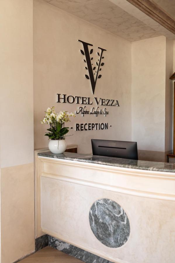 Hotel Vezza Alpine Lodge & Spa Vezza dʼOglio Екстериор снимка