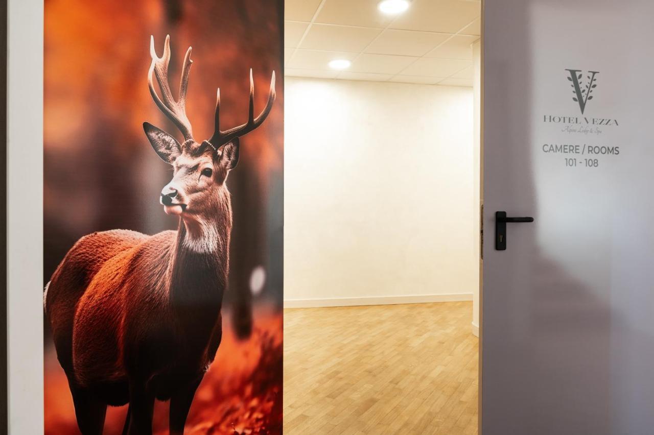 Hotel Vezza Alpine Lodge & Spa Vezza dʼOglio Екстериор снимка