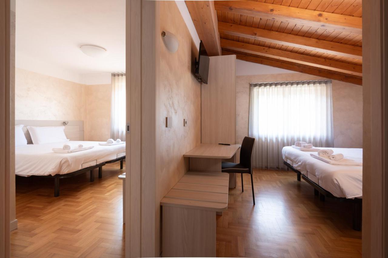 Hotel Vezza Alpine Lodge & Spa Vezza dʼOglio Екстериор снимка